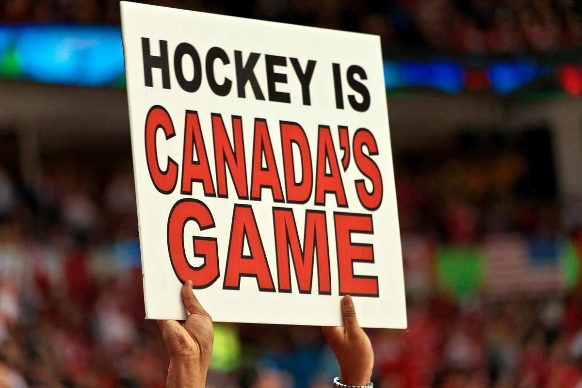 Канадская спортивная литература традиционно сосредоточена на хоккее