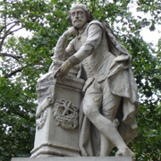 лондонский монумент Шекспира